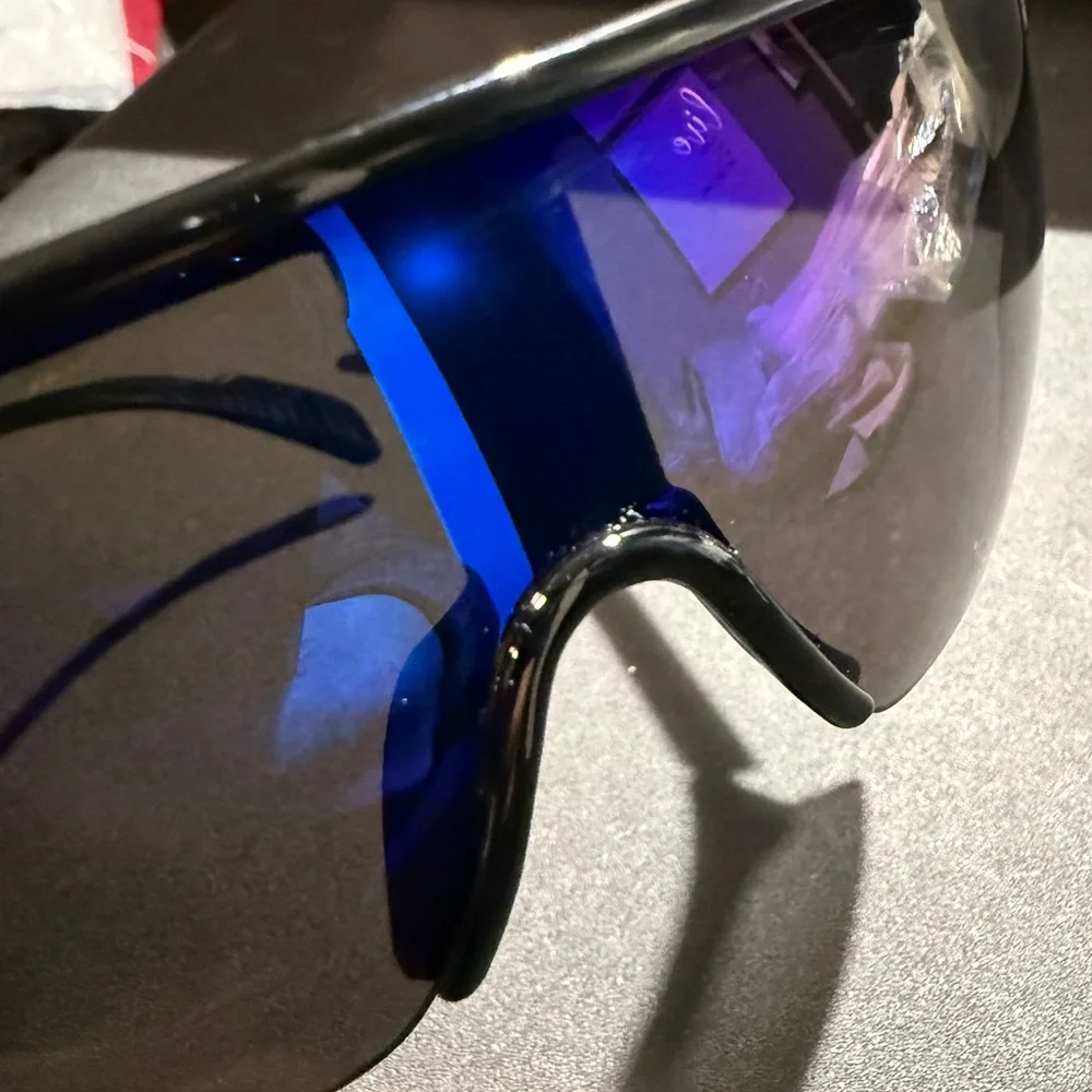 New-Tapout shield-style sports sunglasses Ships 1 day!